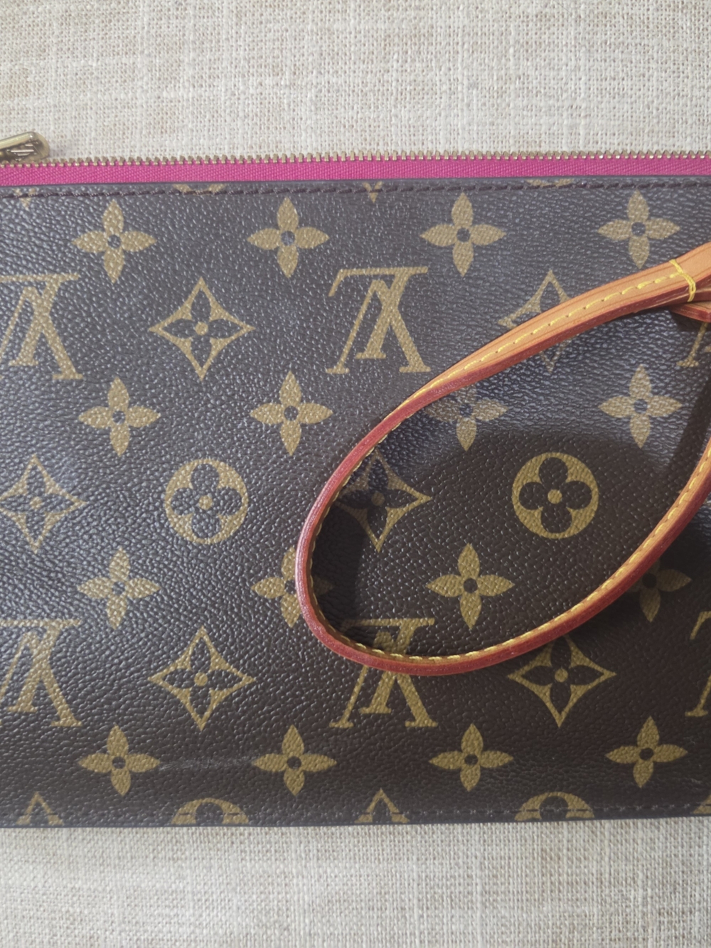 Designer Clutch - Picture 2 of 6